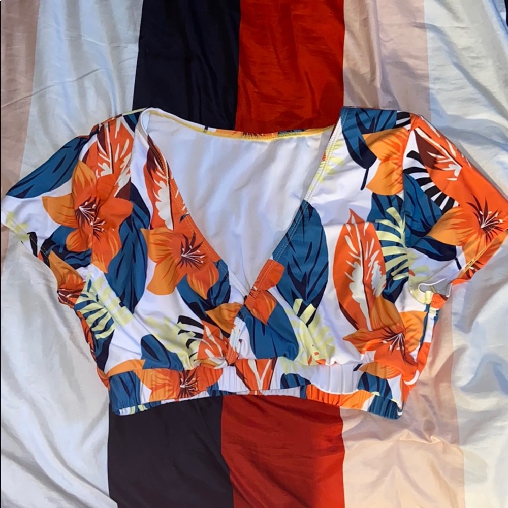 NEW bathing suit top